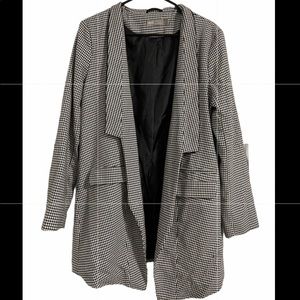 Houndstooth pattern Coat
